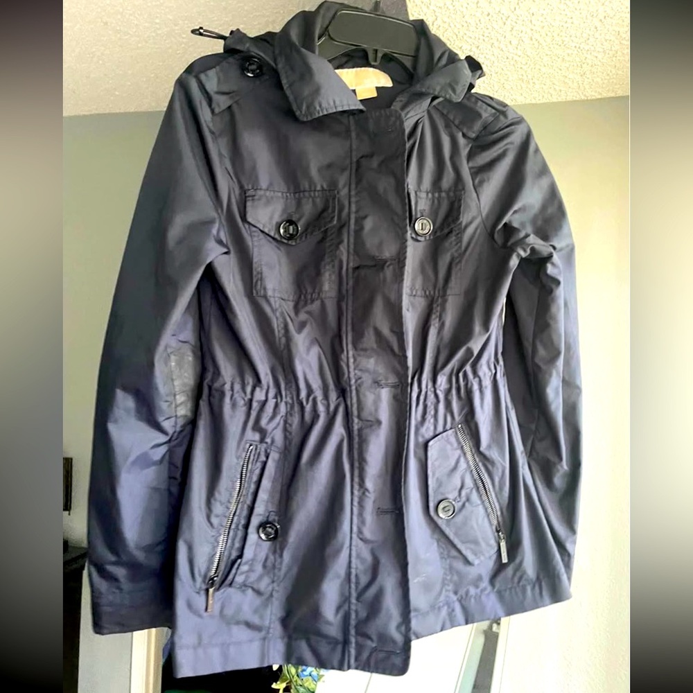 Michael Kors Fitted Rain Coat, Navy Blue, Small.